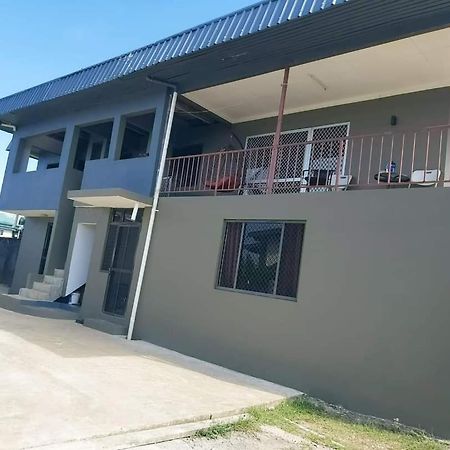 Barrett Accommodation Apartment 苏瓦 外观 照片