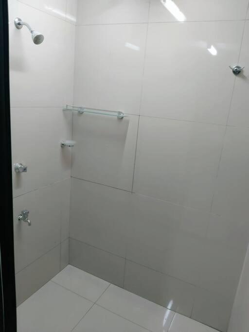Barrett Accommodation Apartment 苏瓦 外观 照片
